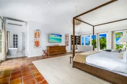 Bellevue Estate (6 Bedrooms)