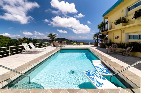 Skyline Sunshine 4BR